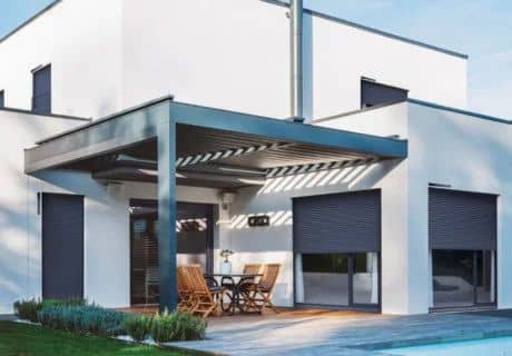 Volets roulants sous pergola