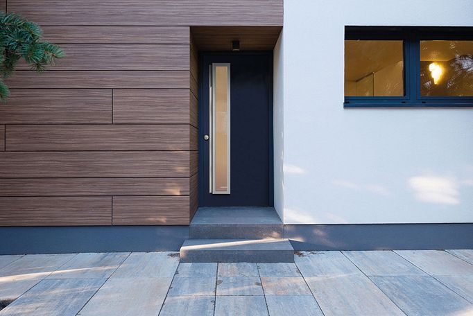 porte anthracite avec partie vitrée