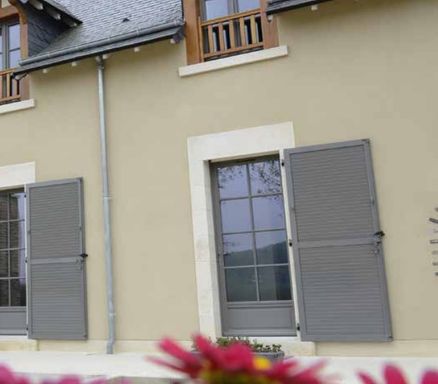 volet battant gris moyen en pvc