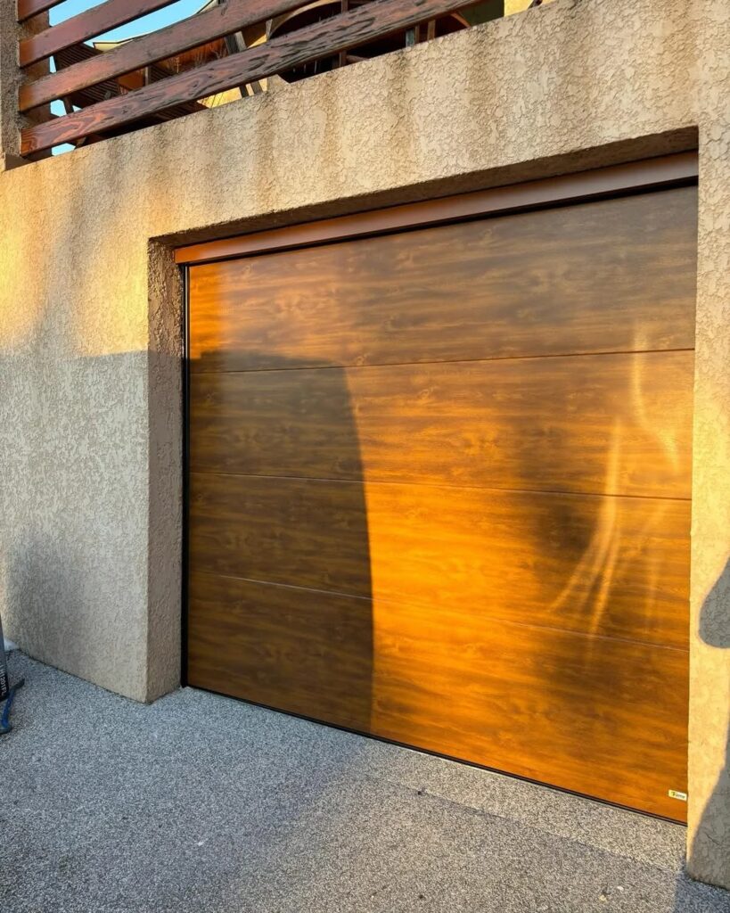 Porte garage acier imitation bois